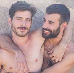 twoboysarebetter:  more cute gay couples at:http://twoboysarebetter.tumblr.com