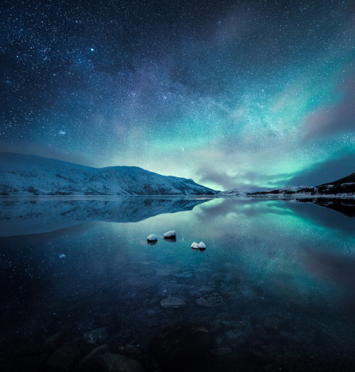 landscape-photo-graphy: Night Skies Over Finland &amp; Iceland Saturated with Stars Photographed