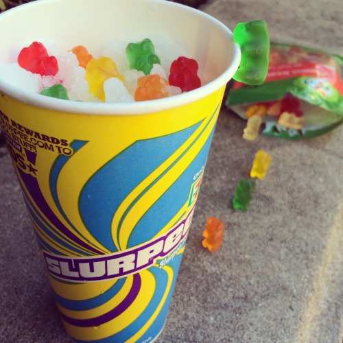 ohthankheaven: Sorry, bro. This Slurpee jacuzzi is at max capacity.