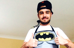 zayncangetsome:  make me choose → vastlyunknown asked: curly liam or beardy liam