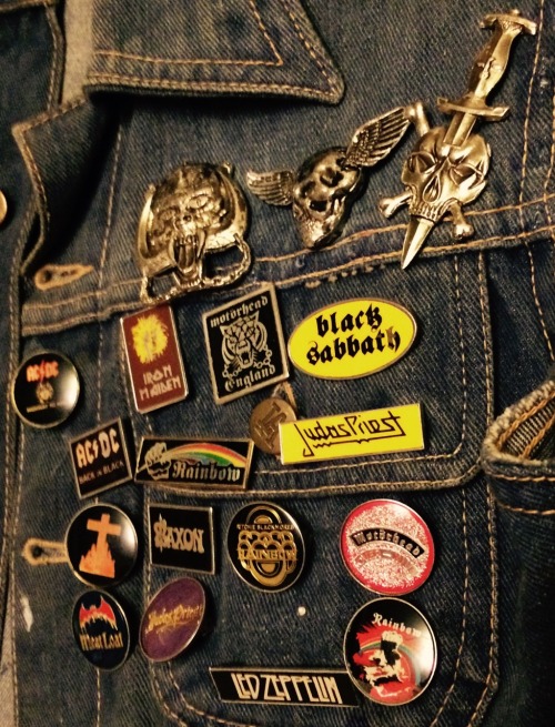 49scream:Battle jacket pins from the early 80’s.