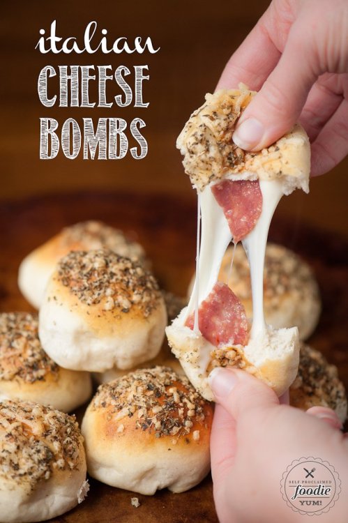 yumi-food:  Italian Cheese Bombs | Self Proclaimed Foodie