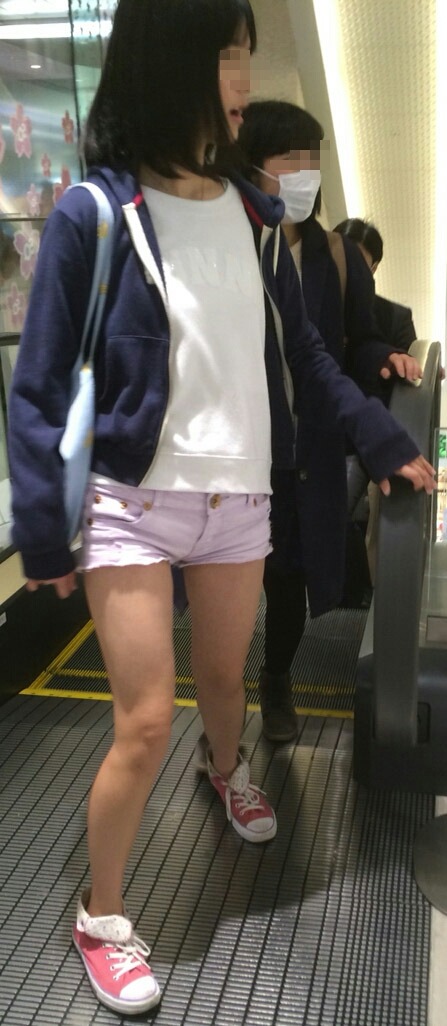 thighfreak:  Welcome reblog :)
