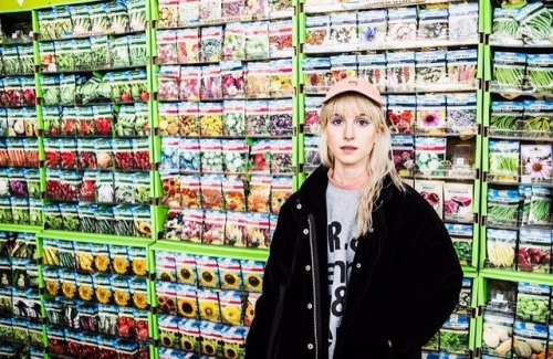 allweknowisfallen:@yelyahwilliams: “scouting locations with lindsey before the AL shoot. Ain’t it fu
