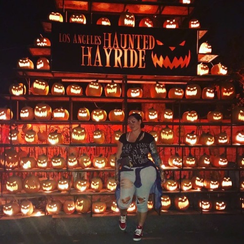 ☠️ #halloween #elke #pumpkins #hauntedhayride (at Los Angeles Haunted Hayride)