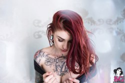 sglovexxx:  Tristyn Suicide