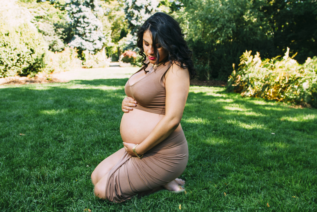 bryantsupreme:  Today’s Maternity Shoot Bryant|DIGITAL Photography.  me next. :)