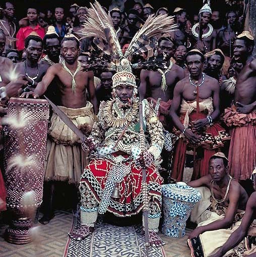 nikkofrikko:  African Kings: Portraits of a Disappearing Era from 1988 to 1991  by