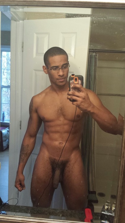 chelseabanker:  Hung hunk