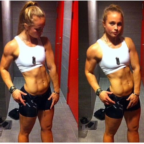 fitgrills:  If you couldn’t tell, I have a thing for blondes. Especially blondes as cute as Angelica Enberg here.