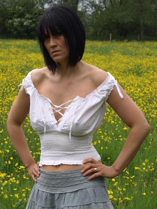 normalnaked:  nobby9046:  Tracey x  Tracy is lovely!