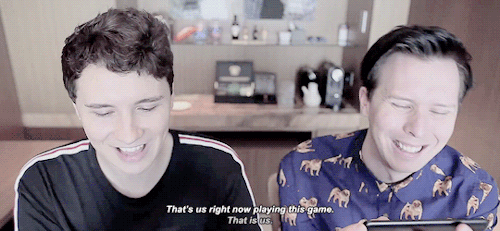 thjslove:dan and phil play pubg mobile