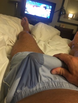 socalital:Pre cum while sext with a hot FTM