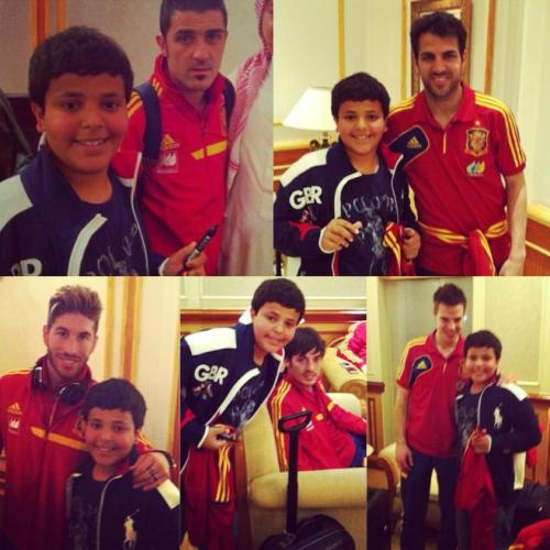 football-addict:  thecarefreeblue:  Like I cannot even try to express how lucky my little brother is. I just can’t…… I’m sitting here trying to finish this IB shit, and he’s there quite literally just chilling with the spanish nt.  Oh god, your