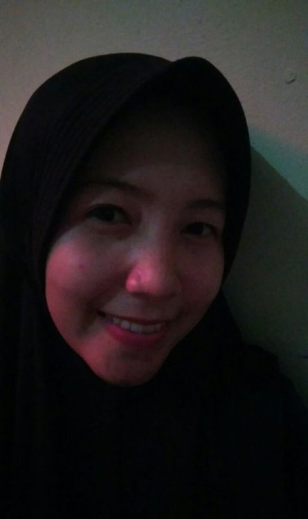 abukhanabu: oldscooter1964: I already posted pic of her. But this one is all collections bout her. P