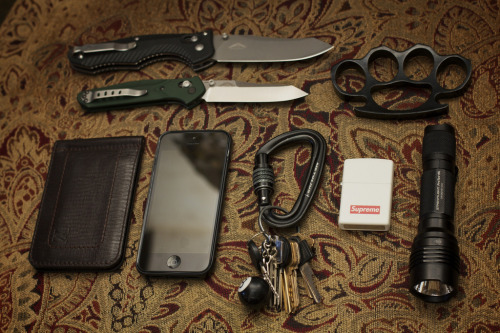 everyday-cutlery:  EDC by daviidmuñoz