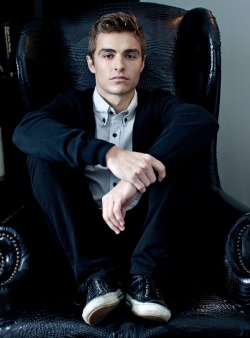 bulgecelebrity:  Dave Franco