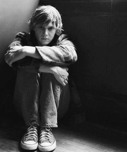 rowdyboy62:  Evan Peters - American Horror Story