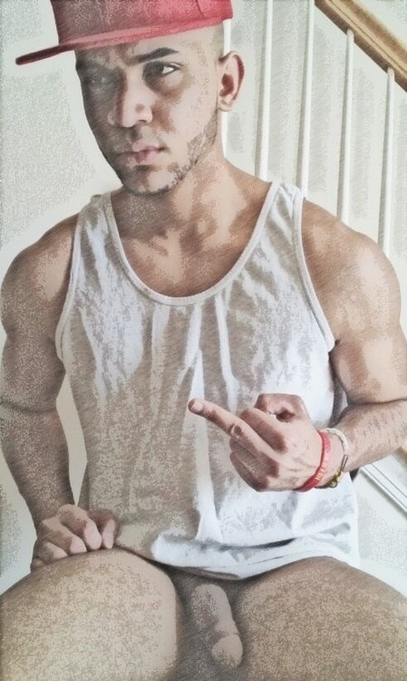 bate-orade:  bate-orade:bello3118 is so hot!!! Submit Your PicsMasturbate With Me ;) bello3118