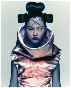 suicideblonde:  Devon Aoki (in Alexander McQueen S/S 1997) photographed by Nick Knight