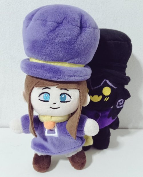 finished my first ever made plushie! (after so many months..orz)it’s Hat Kid in her Shadow Pup
