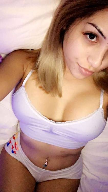 internetfriend-s:Maddy’s Nudesss Coming At 100 followers (23 To Go)
