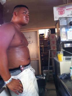 keahimakua:  he’s been hard at work, his briefs are soaked with sweat.