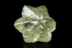 mineralists:  Chrysoberyl from Governador,