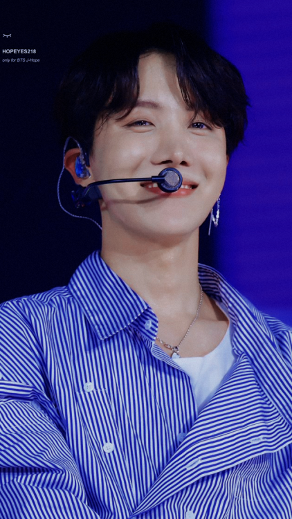 stuffsope:— hoseok lockscreens [BTSxSuperConcert]like / reblog if you save or use
