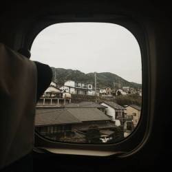 peachdusk:Local town on a gloomy day.  -Japan