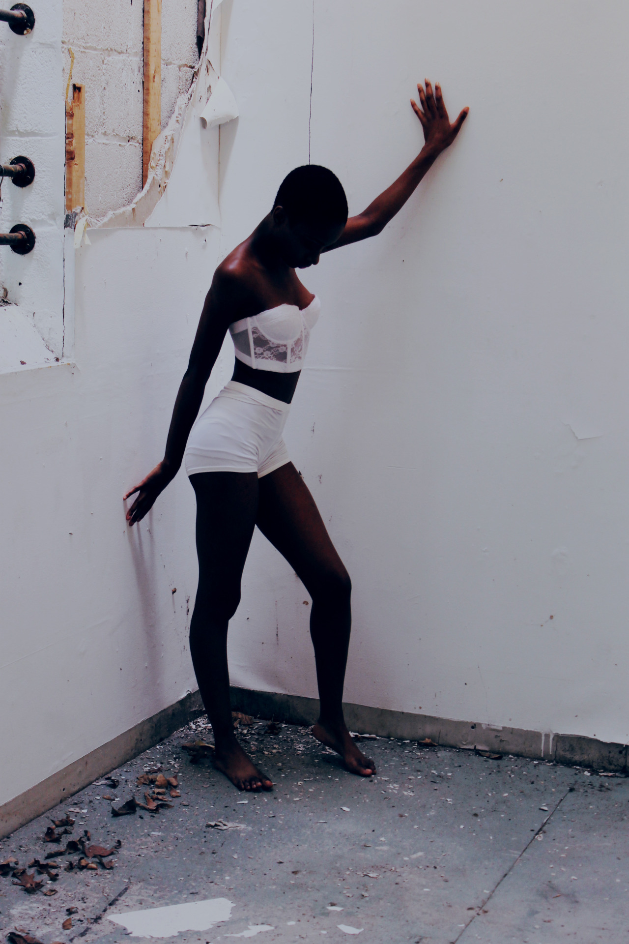 darkskinwomen:  ichiwete.tumblr.com IG: _chiwete 