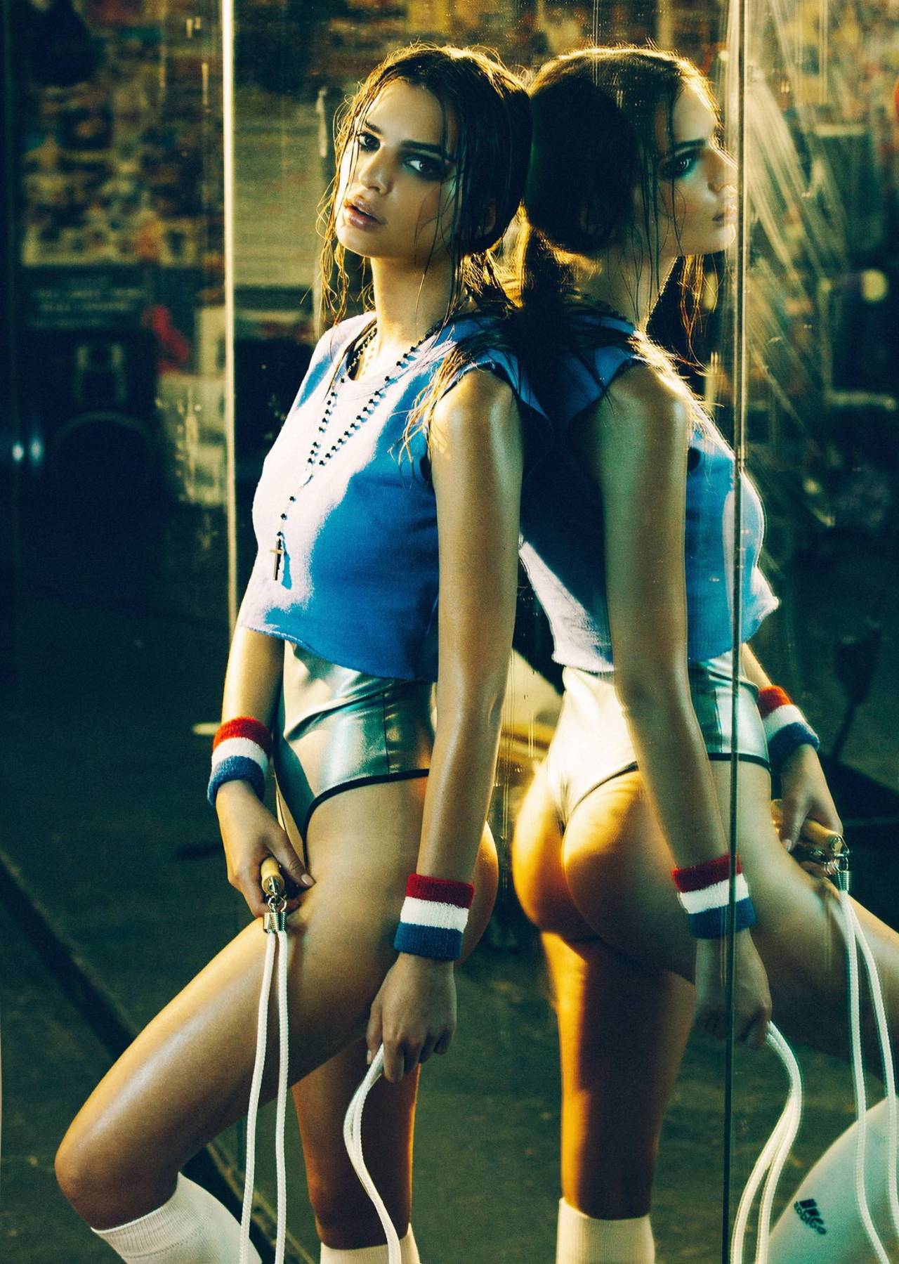 picabomb:  p3rf3ctyou:  Emily Ratajkowski   follow my new bloghttp://bikinabomb.tumblr.com/