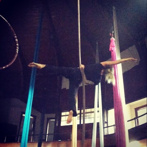 Back flag on rope (at Riot Circus Arts)