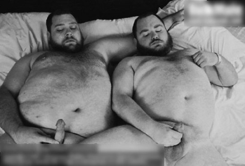 scream2013: megabaerchen: gulobear: thebigbearcave:  1  great set Geiler !! Richtig lecker!!  Geile 