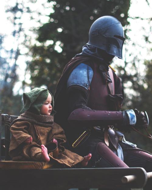 militant-holy-knight: Medieval Mandalorian and Baby Yoda (Sauce: Fell &amp; Fair)