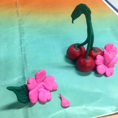 Sculpt your still life and paint it #colorandcomposition #artschool #lcad #cherryblossom #cherry #ch