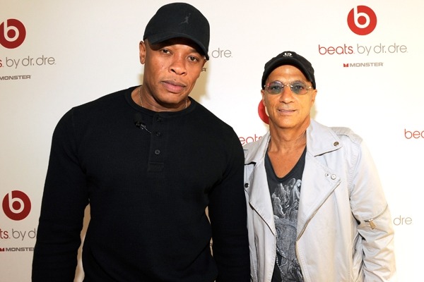 rollingstone:
“ “Look at what hip-hop can do.” - Dr. Dre
It was announced yesterday that Dr. Dre and Jimmy Iovine are donating $70 million to USC to create a new arts, technology and business program. We sat down with Dre, Iovine and the new school’s...