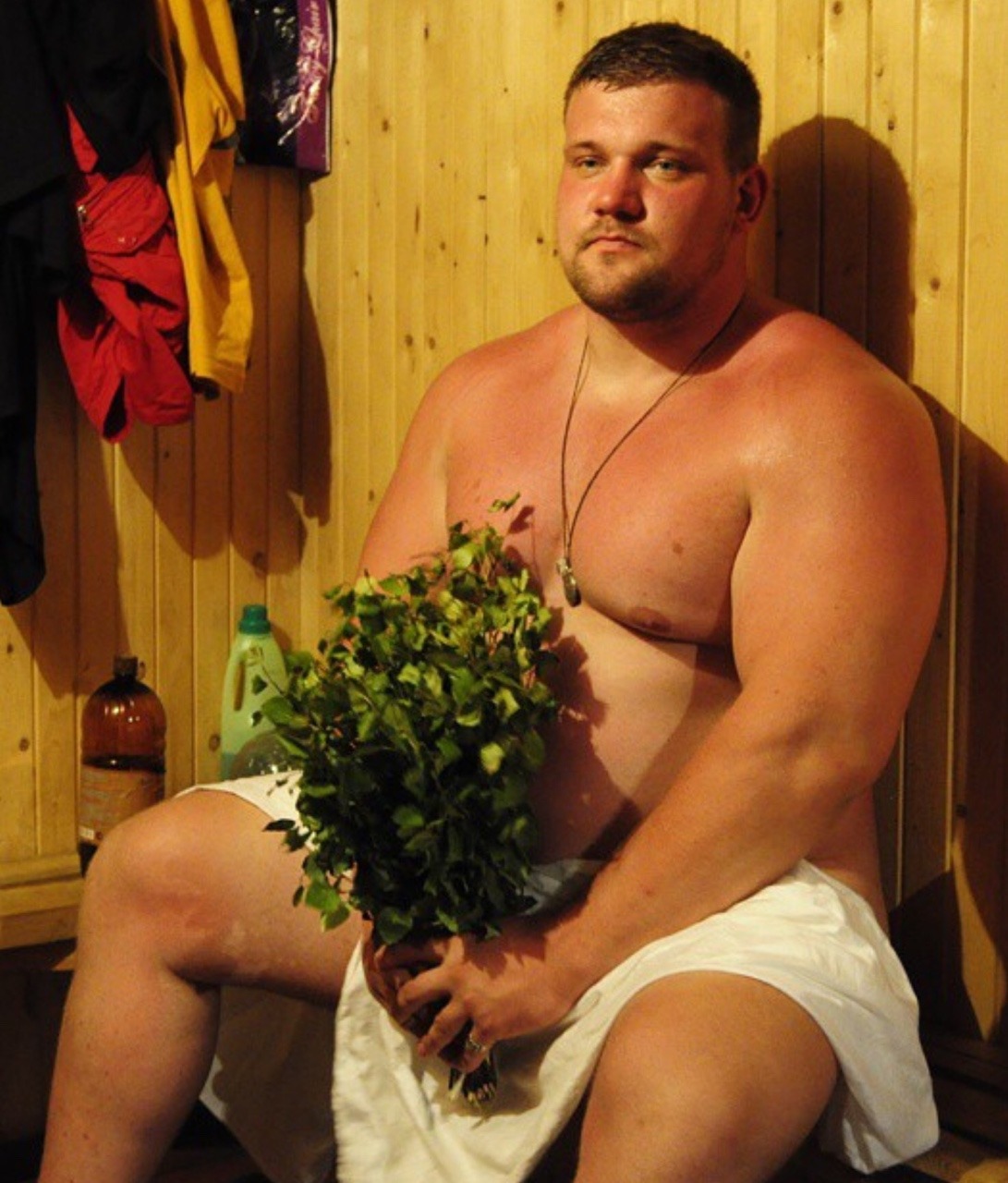 oca-1:  Kirill Sarychev  Like man and towel.