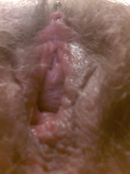 nessarosa7lee:  8 November 14 Any closer and I will have to lick my phone clean.  Hee hee hee  Dinner