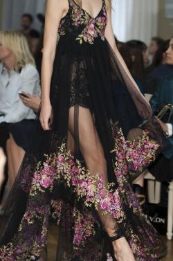 mulberry-cookies:  Marchesa Spring/Summer 2015(Details) 