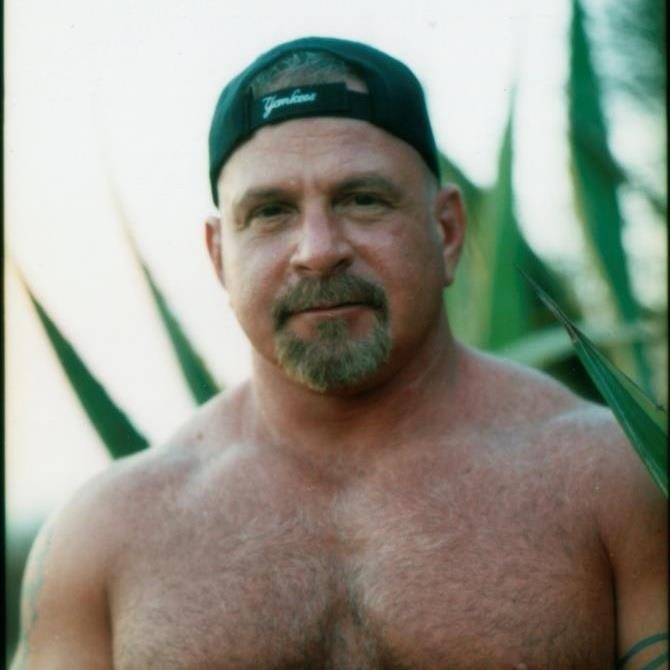 fhabhotdamncobs:  gymbear:  Tony Murdock  ♂♂