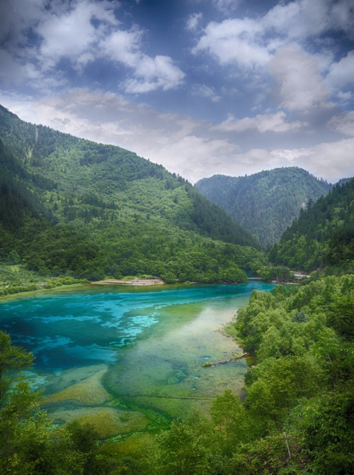 heroinsight:   Jiuzhaigou Valley, China by jiabin li