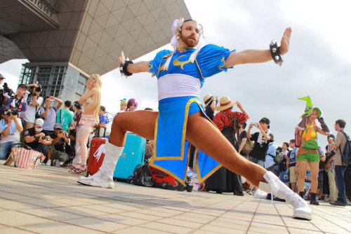 galatea-dnegro:  boredpanda:    Meet Ladybeard, A Cross-Dressing Wrestler And Death Metal Singer From Australia    I love him completely 