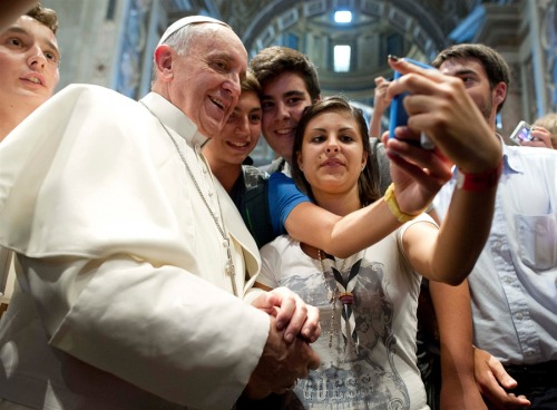 breakingnews:
“ Pope Francis named Time ‘Person of the Year’ for 2013
Time Magazine: Pope Francis, the religious leader of the Catholic Church, has been named Time’s Person of the Year for 2013.
Edward Snowden, Edith Windsor, Bashar Assad and Sen....