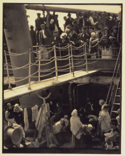 museumuesum:  Alfred Stieglitz The Steerage,