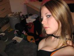 sparky-blog-stuff:  Mostly Petite, pokies,