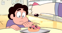 quettzal:  I felt a need to contribute to this quality meme transparent steven from @artemispanthar 