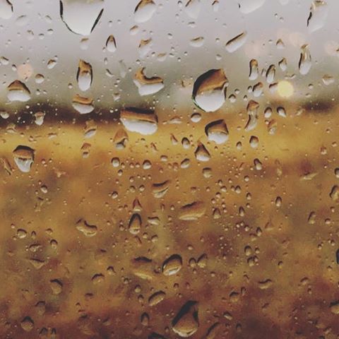 Myhiyaa رائحة مطر وغيوم ممتلئه بالسماء ودعوات من القلب