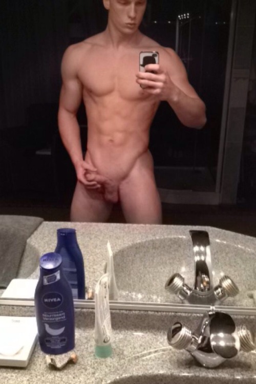 gaysnapchat:  More Pictures 