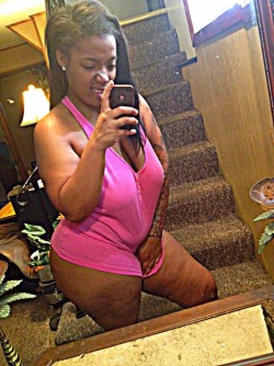 dumptruckthicc:  All natural hood chick thick👏🏾👏🏾👏🏾👏🏾